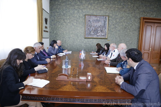 TAES Minister Armen Yeritsyan Met W. Schmidt