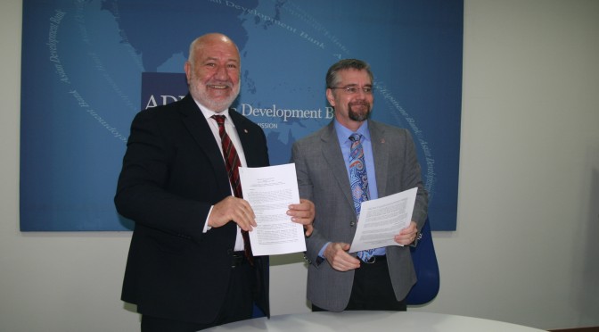 MoU Signed Between ADB and DRR National Platform (Photos)