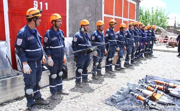 DRILL IN GYUMRI: ARMENIAN RESCUERS PARADE BY SWISS SUPPORT